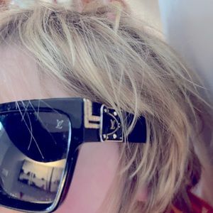 Louis Vuitton Millionaire sunglasses  - black and gold.